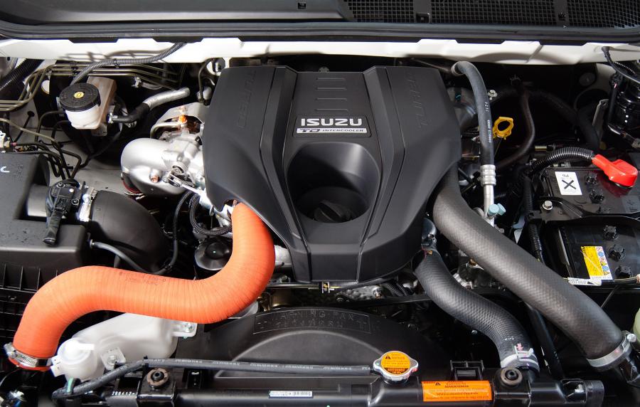  Isuzu D-Max Single Cab 2012 года  (UK) (фото 5 из 10)